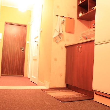 Hostel Pokoje Na Chmielnej 2 Warschau Exterior foto