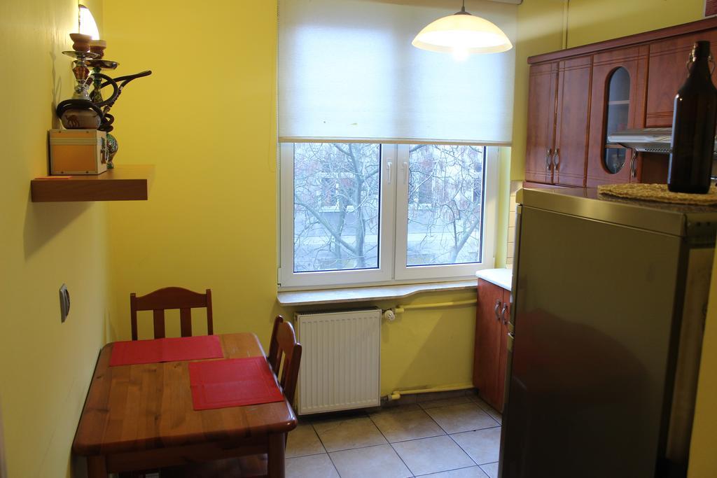 Hostel Pokoje Na Chmielnej 2 Warschau Zimmer foto