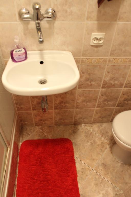 Hostel Pokoje Na Chmielnej 2 Warschau Zimmer foto