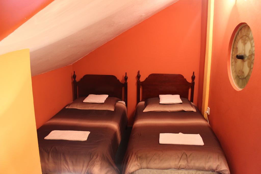 Hostel Pokoje Na Chmielnej 2 Warschau Zimmer foto
