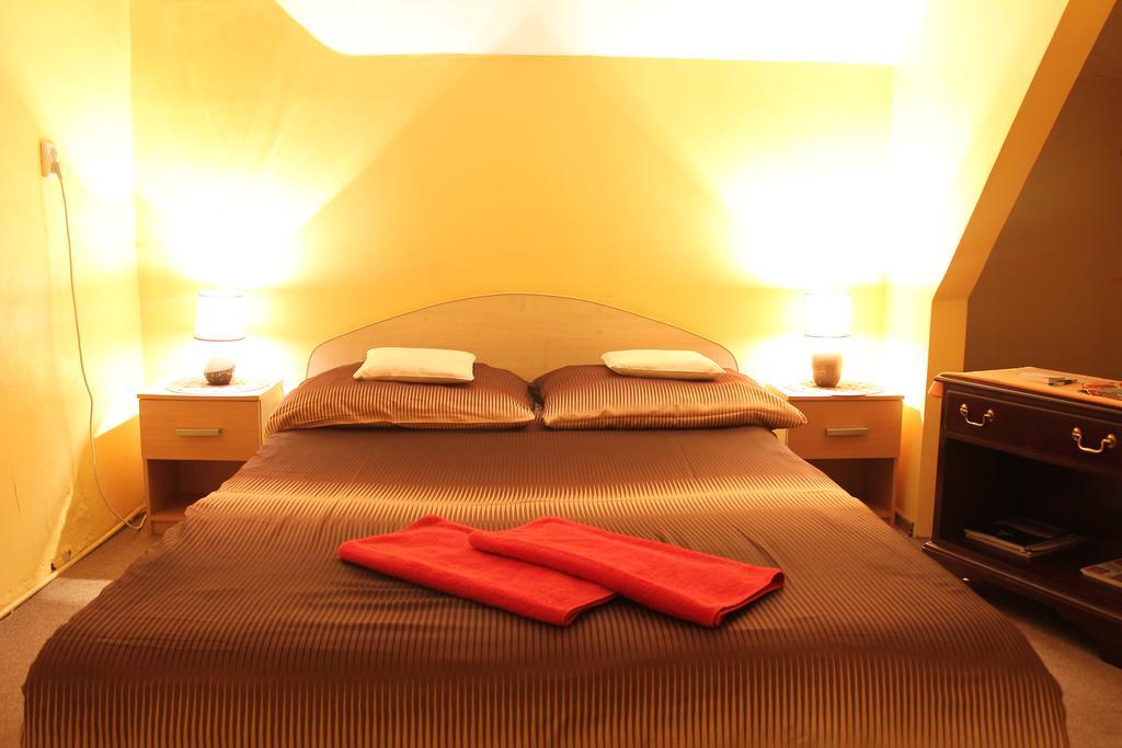 Hostel Pokoje Na Chmielnej 2 Warschau Zimmer foto